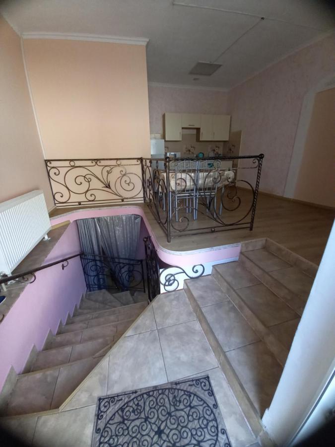 Двухярусная Квартира В Центре Мукачева, Улица Мира Munkács Kültér fotó