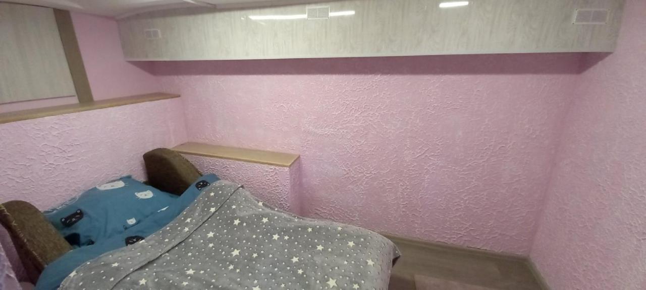 Двухярусная Квартира В Центре Мукачева, Улица Мира Munkács Kültér fotó